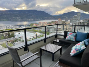 New Downtown SubPenthouse w/ Breathtaking Lakeview